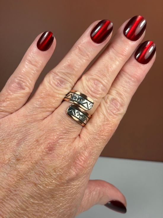 Native American Jewelry - Wylie Secatero Signed Copper & 925 Sterling Silver Ring